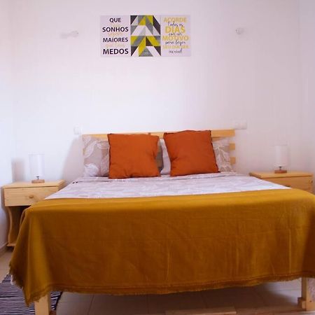 Cosy & Relax Yellow House 5Mn Walk From The Beach! Calheta Dış mekan fotoğraf