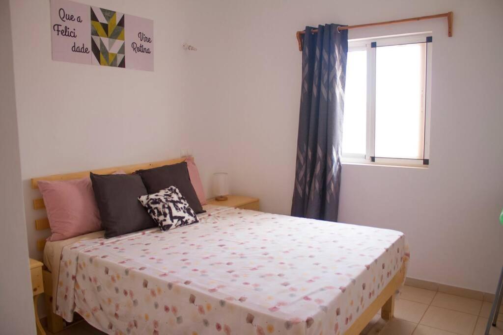 Cosy & Relax Yellow House 5Mn Walk From The Beach! Calheta Dış mekan fotoğraf